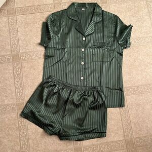 Amazon Emerald Green Satin Pajamas Set M